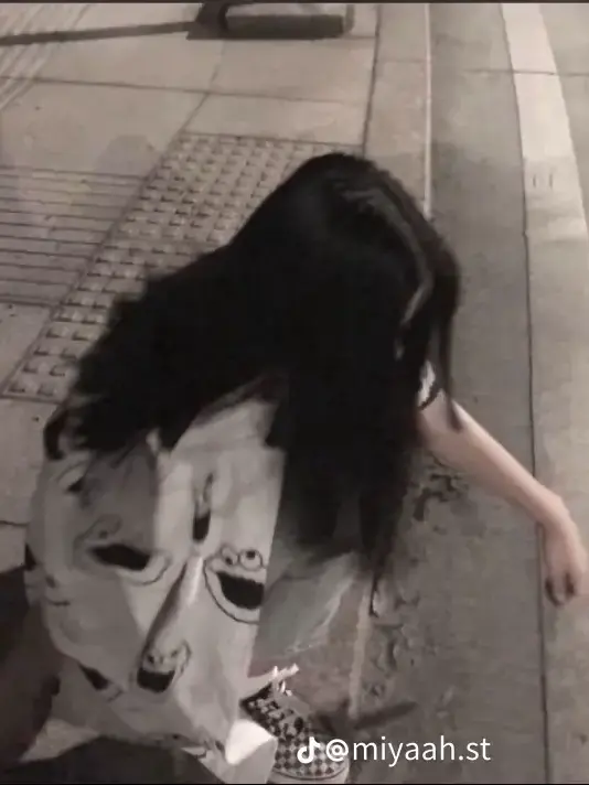 SourSkate7641의 거짓 소문으로 따돌림을 당한다?!