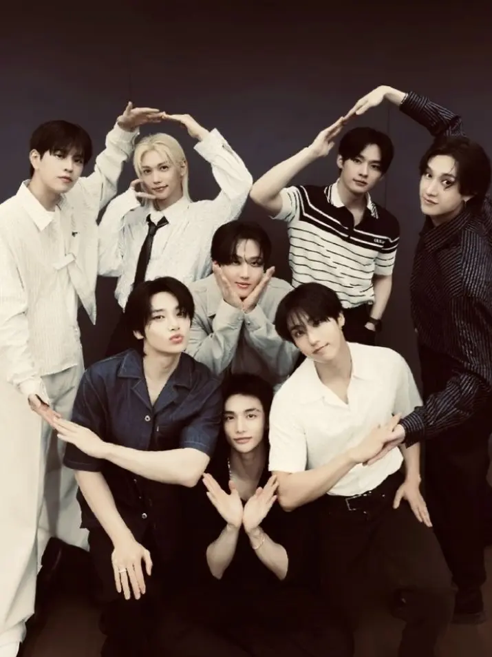 Dezzz1021430801의 The last of your family died..