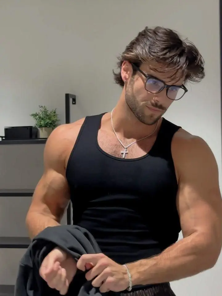 RealTimer7365의 Buff husband