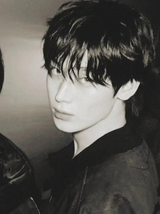 Honorable...의 𝗢𝗻𝗰𝗲 𝗮 𝗳𝗮𝗻—𝗳𝗼𝗿𝗲𝘃𝗲𝗿 𝘆𝗼𝘂𝗿𝘀.