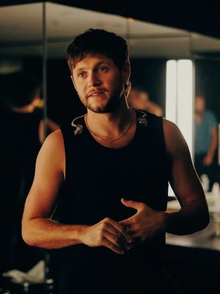 CockySkirt8722의 Niall Horan - 2023
