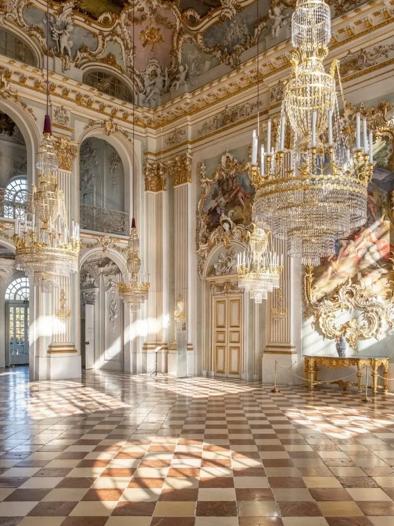 TartBoiga2084의 로코코시대에서 왕비/왕으로 살아남기!