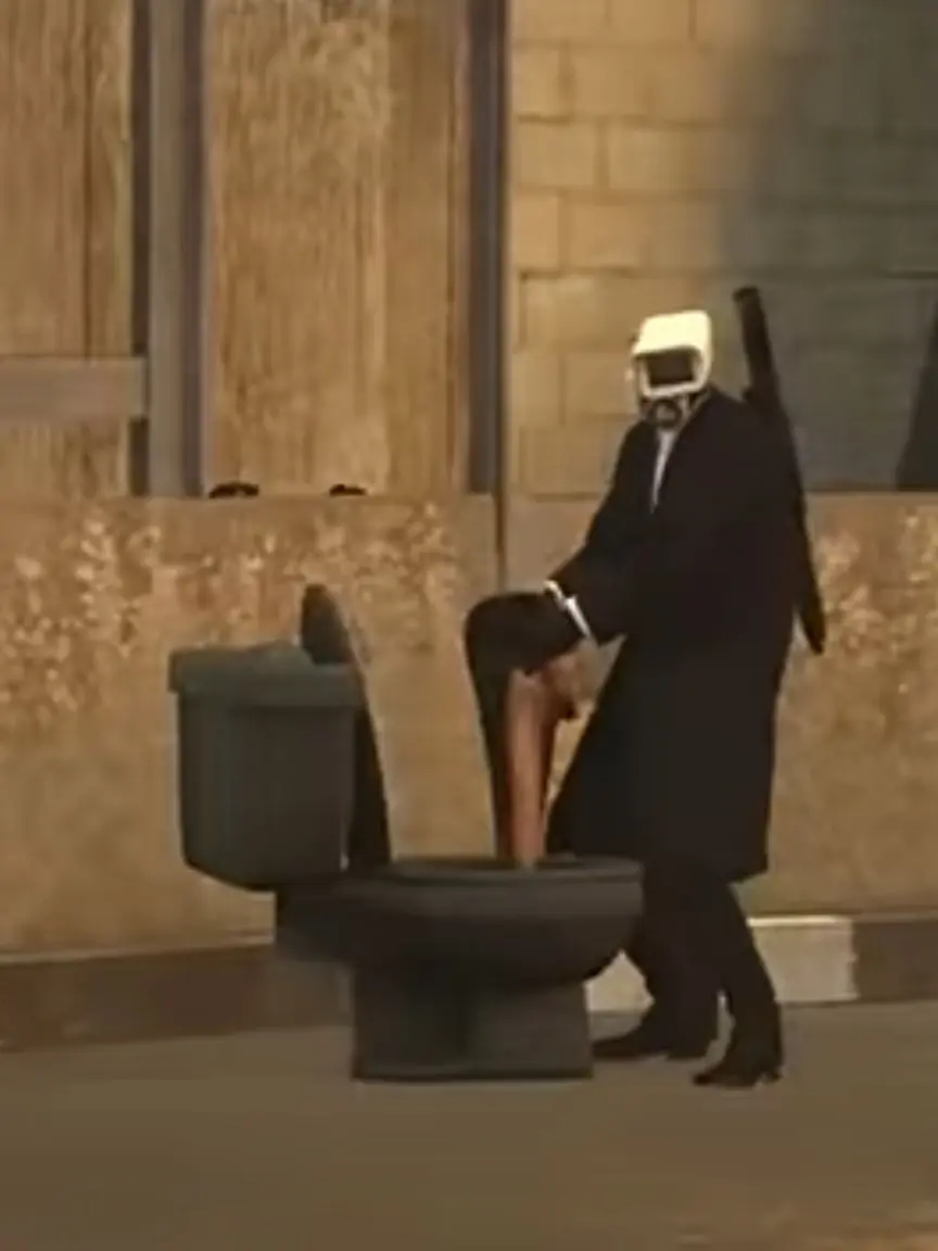 BossyStale6221의 카메라 기지를 침공하려는데…