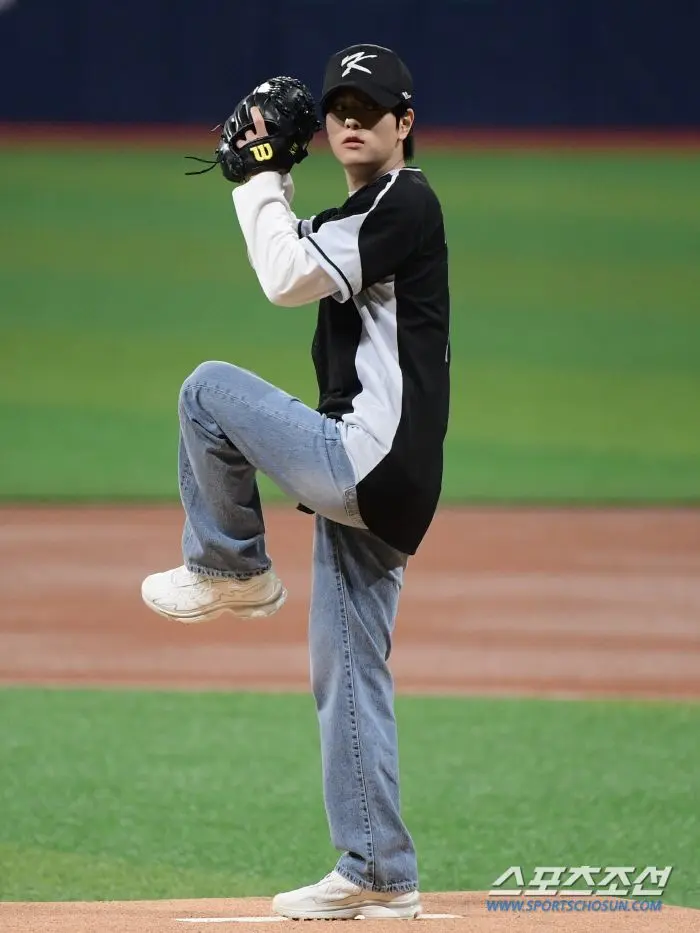 Ratz.canz의 The baseball player. SKZ