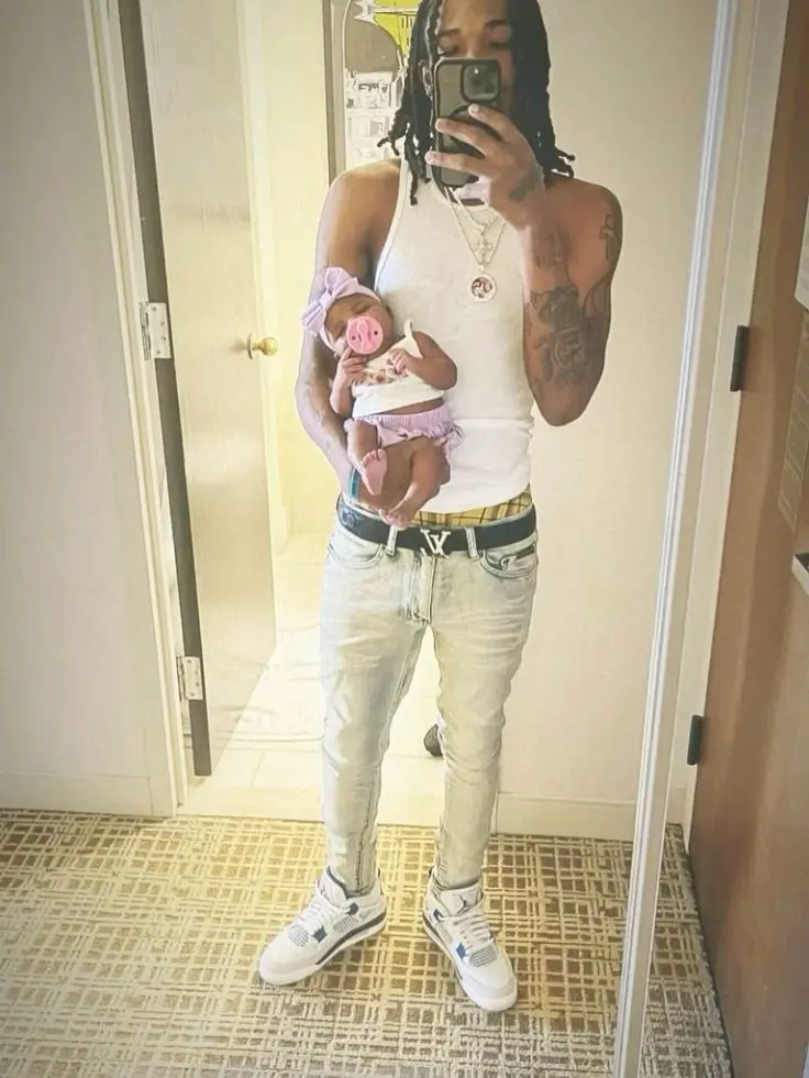 Myalove의 Your baby daddy