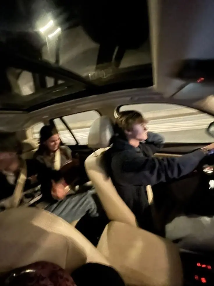 Sugaaa66의 Friend Group Road Trip