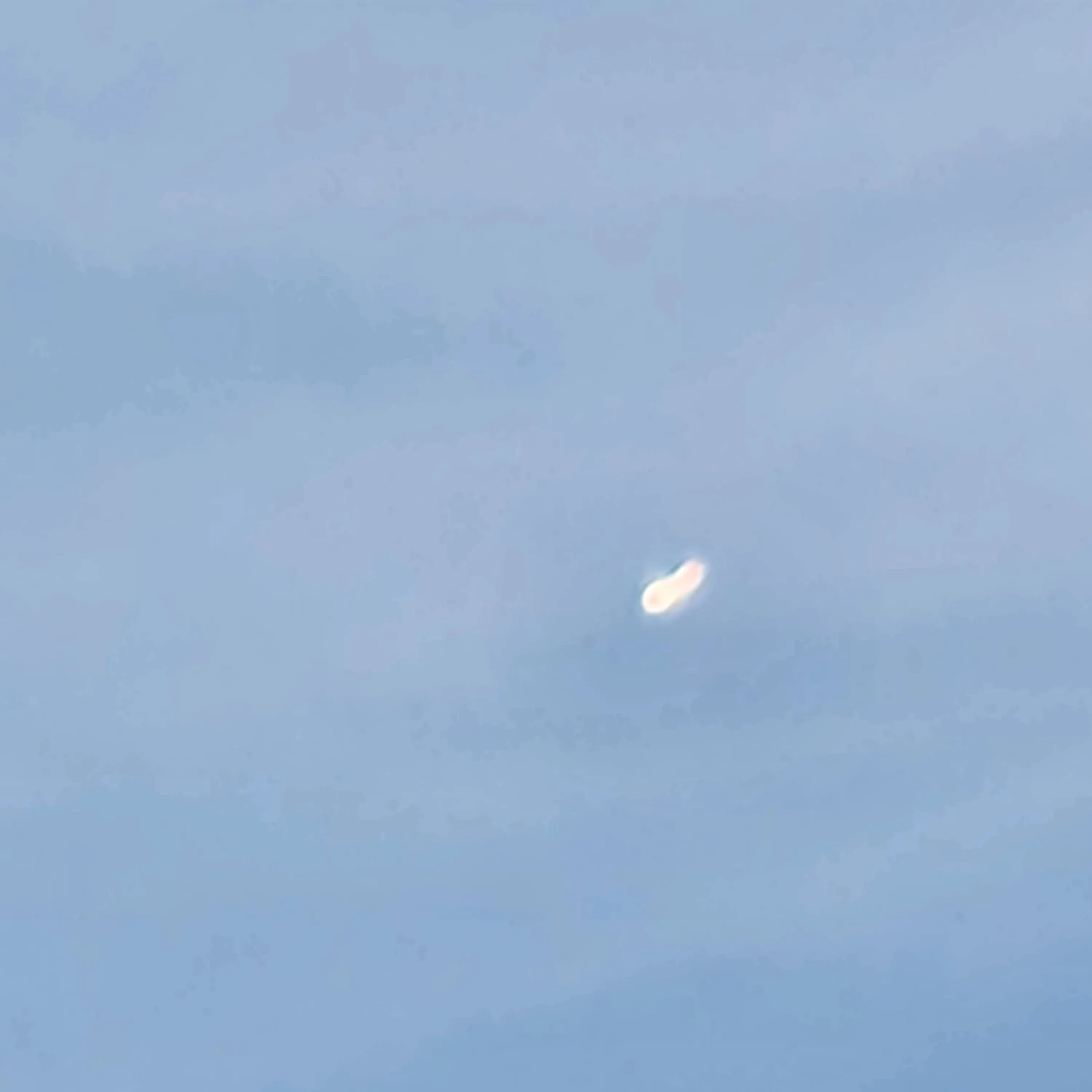 CalmSand1656의 내 집에서 사는 외계인.