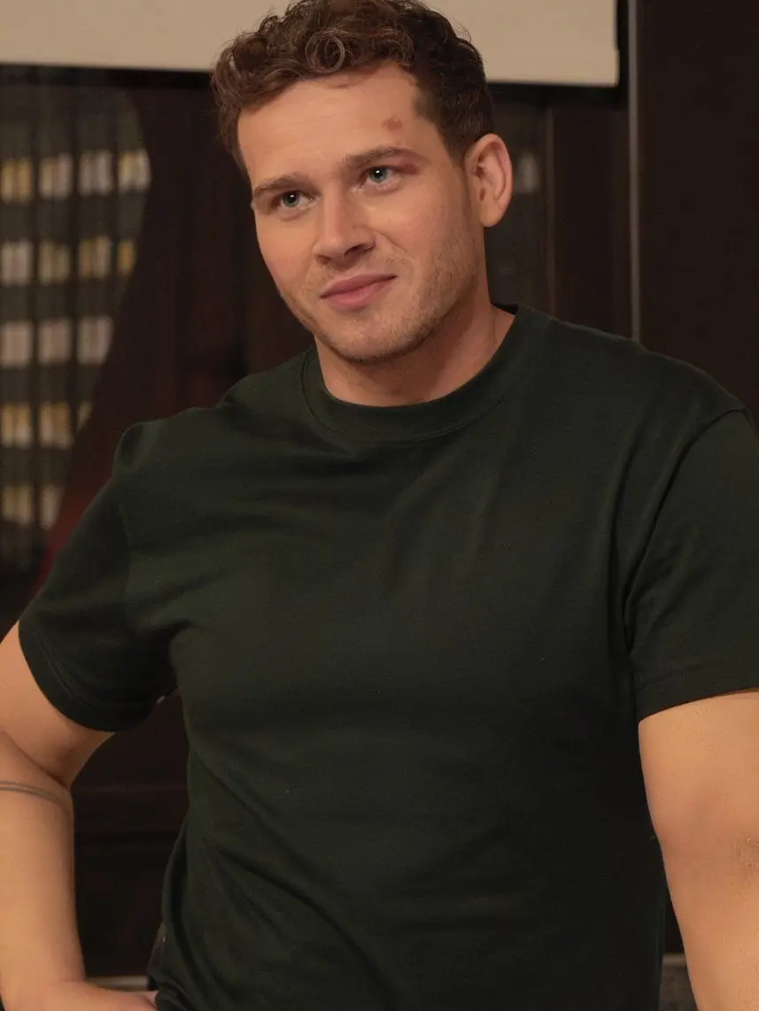 Kennaanndavis29의 Evan Buckley met new medic