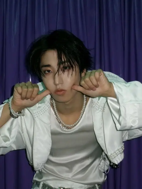 I_lovestraykids_alt의 Jisung