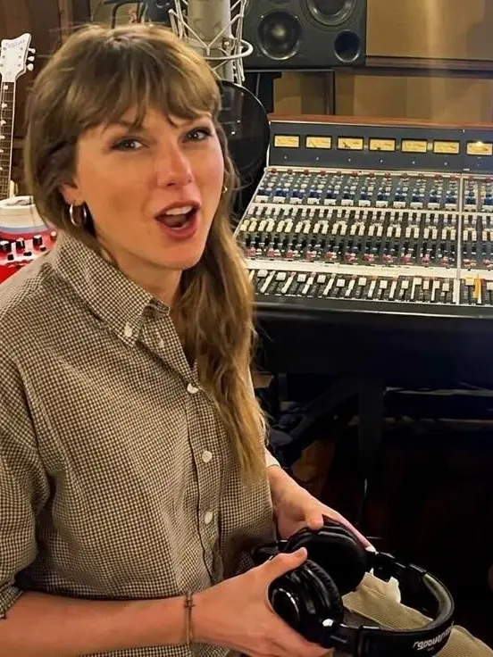 PlacidKudu4609의 Taylor Swift -depelation-