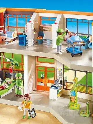 QuietValue5900의 Playmobil Hospital