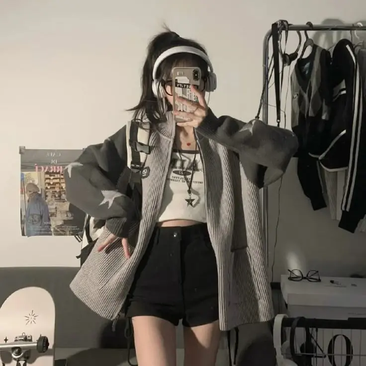 CraftyBand9013의 <오빠가 3명이나있는 여고생>