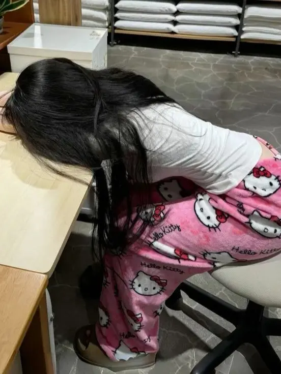 Mexorcist의 Shes on her ovulation day