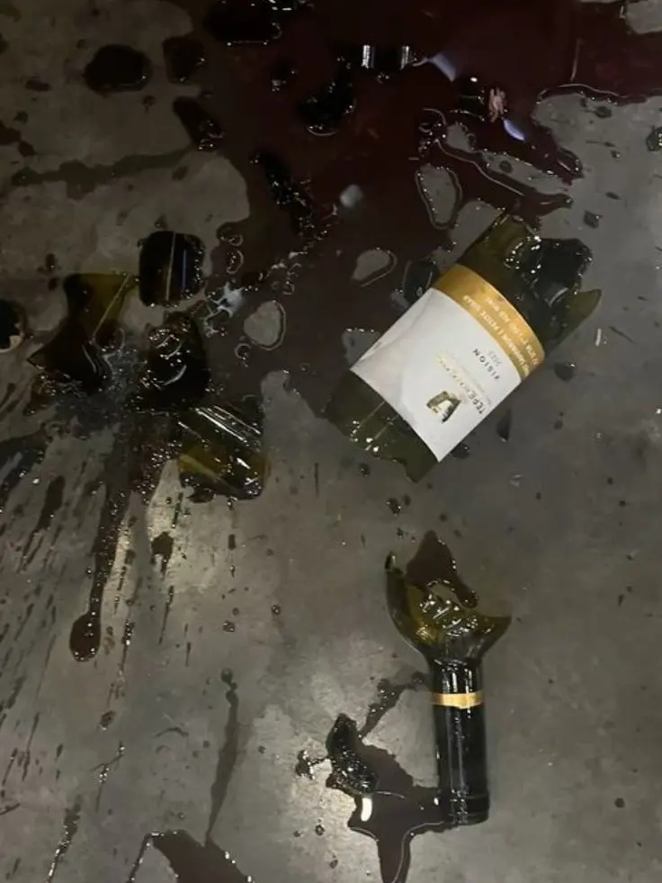 .......s의 여린 애 굴려먹기