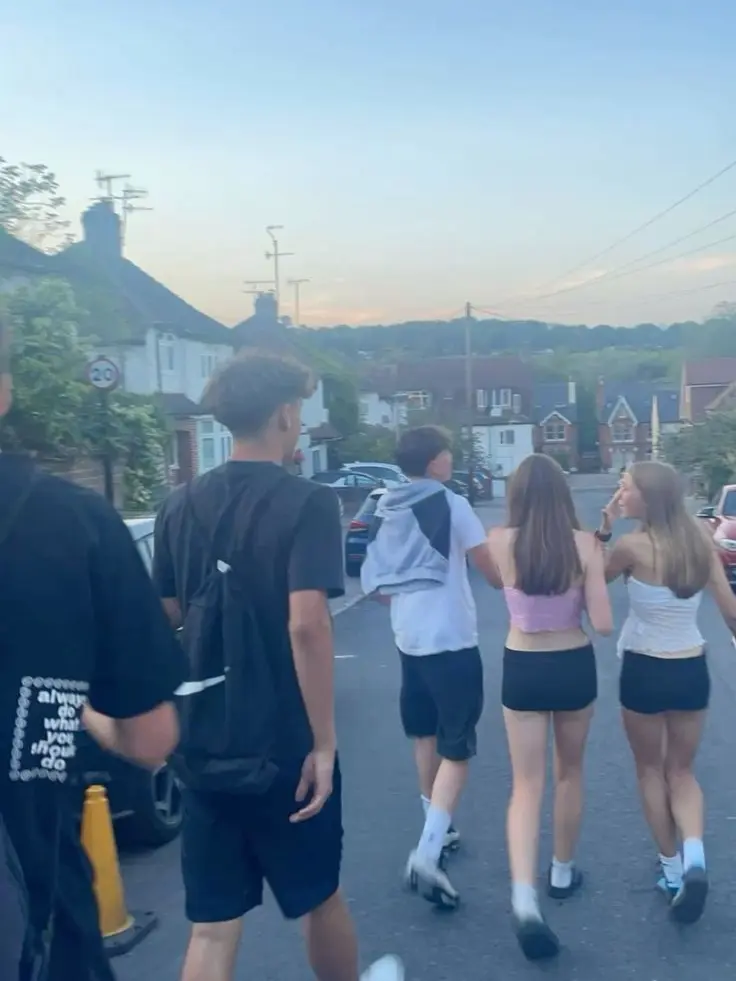 LocalPilot3216의 popular group and a pick me joins uninvited