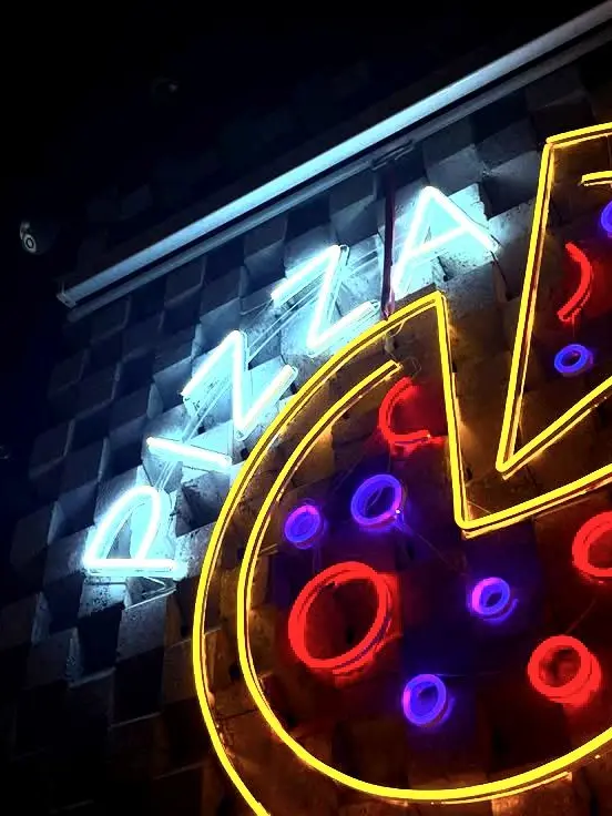 1_00의 ABNORMAL PIZZA PLACE