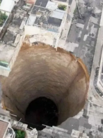 StableBarn0655의 소꿉친구들과 싱크홀