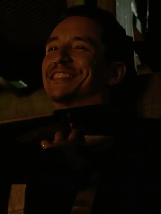 Paradise-on-Earth의 Robbie Reyes