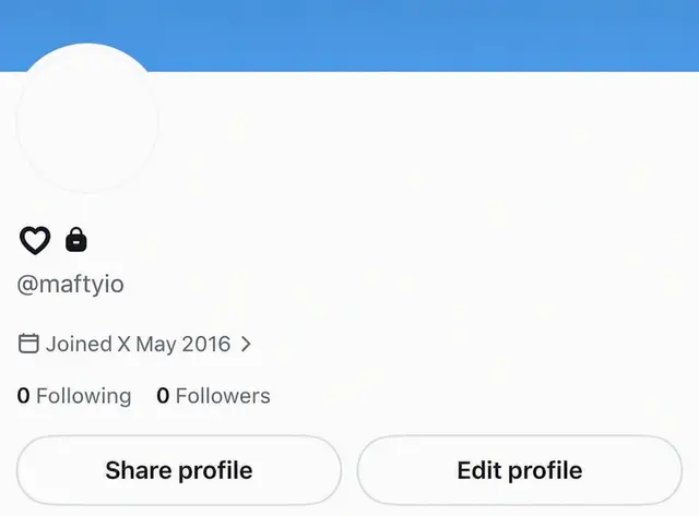 Profile image of y