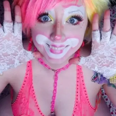 Profile image of Giggles