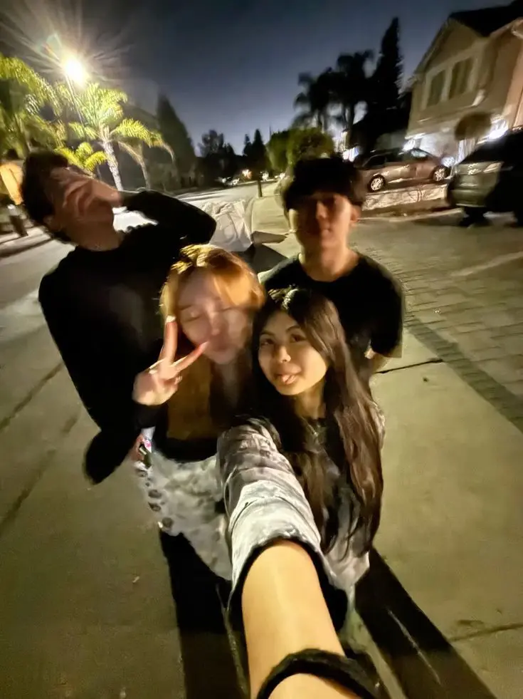 EliteSkunk1827의 BFFs