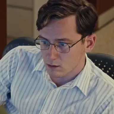 Profile image of Lewis Pullman