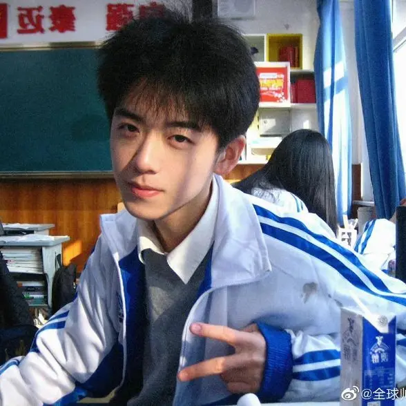 Evelyn999의 Korean high school bully yuri