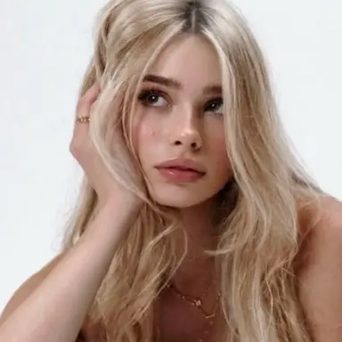 Profile image of Dina Moroze