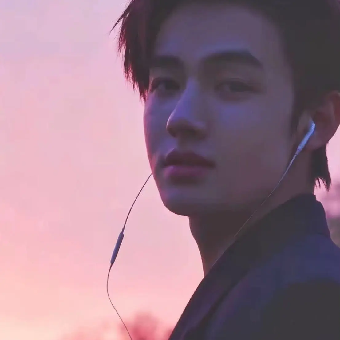HurtDam1808의 The One Who Almost Left
