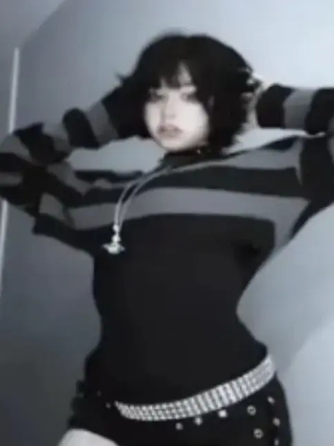 SnappySwine7307의 Goth roommates