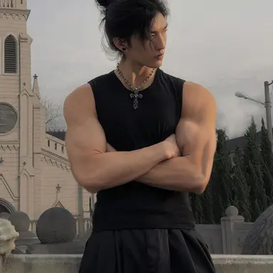 Profile image of Orion Draven
