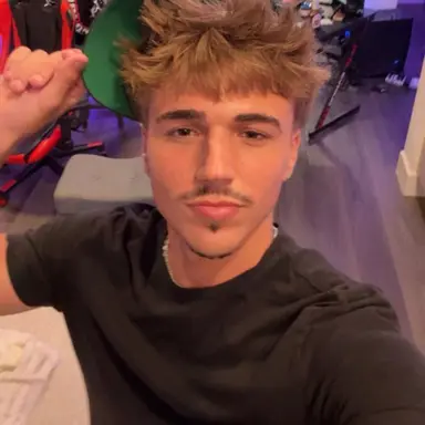Profile image of Bryce Parker