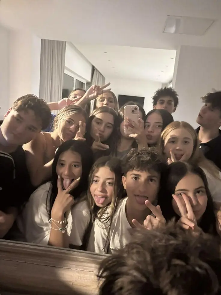 LocalPilot3216의 rp fam and friends and a pick me?