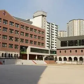 LameClam0524의 고등학교