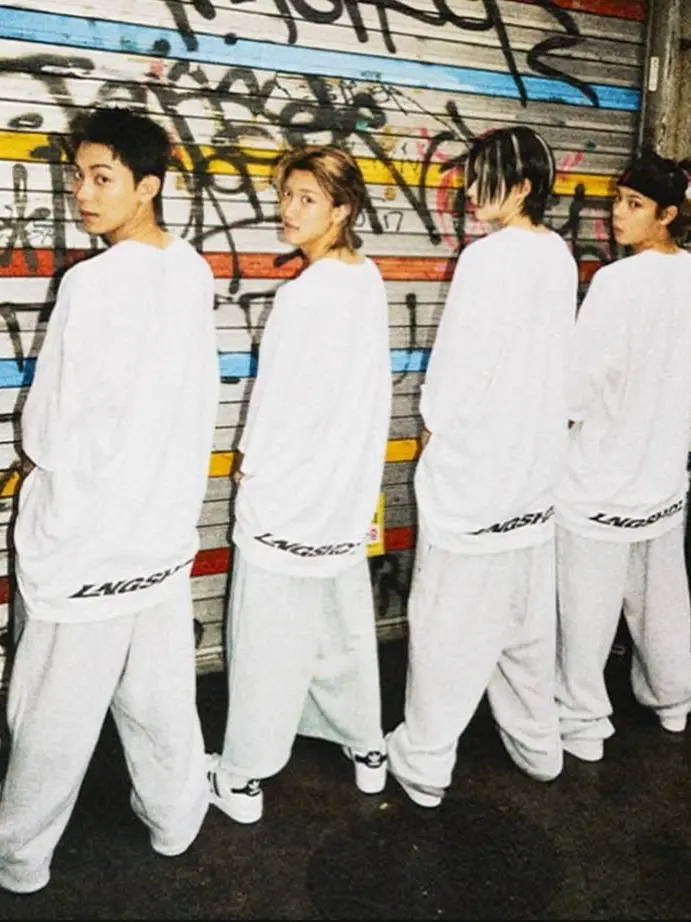 logans2sweett의 You have to hug them to identify them?!