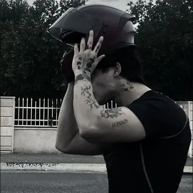 Profile image of Devin