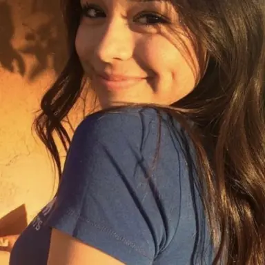 Profile image of Camila Mendoza
