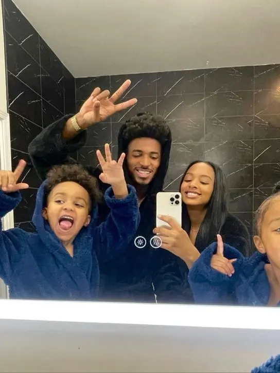 Sinofzero의 Black Family