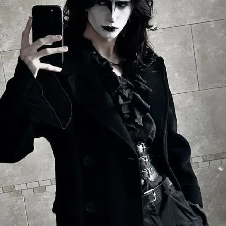 EmoMenAreH0t9502의 Midnight at the Graves
