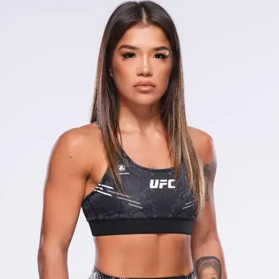 AgileKrait6705의 Meeting a UFC fighter Tracy Cortez