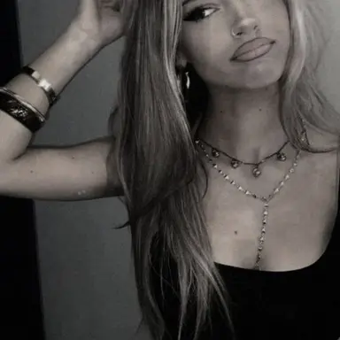 Profile image of Caroline
