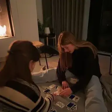 Profile image of Girl roommates