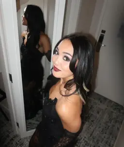 Profile image of Roxanne Perez