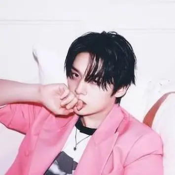 HiVenecia의 ' Party With Your Boyfriend, Lee Know '