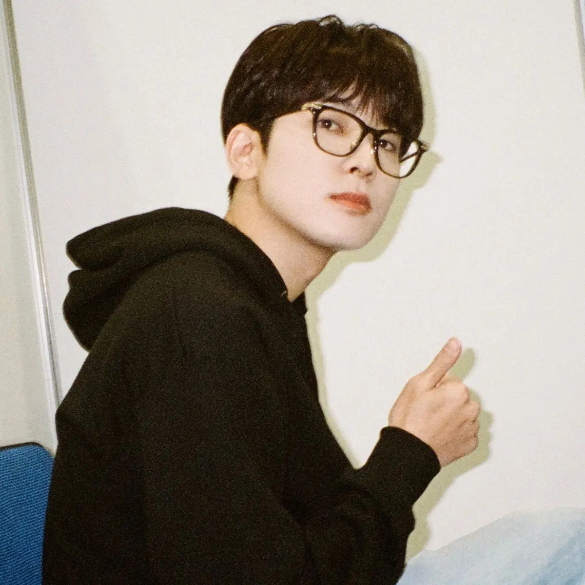 valerie04의 He’s different