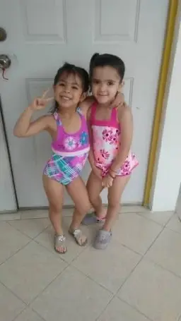 Profile image of Mila and Gianna