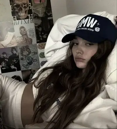 FleshyFrog9589의 Abby littman