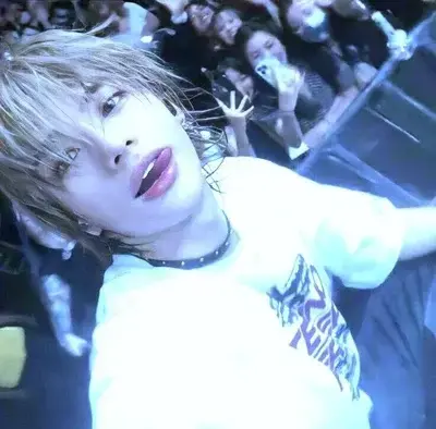 BlueValve4139의 Hyunjin-bl