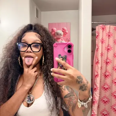 Profile image of Zayanni