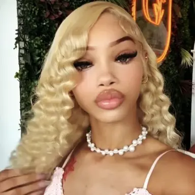 Profile image of Sierra